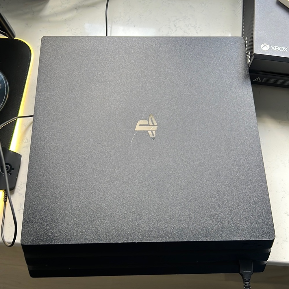 Sony PlayStation 4. Great condition